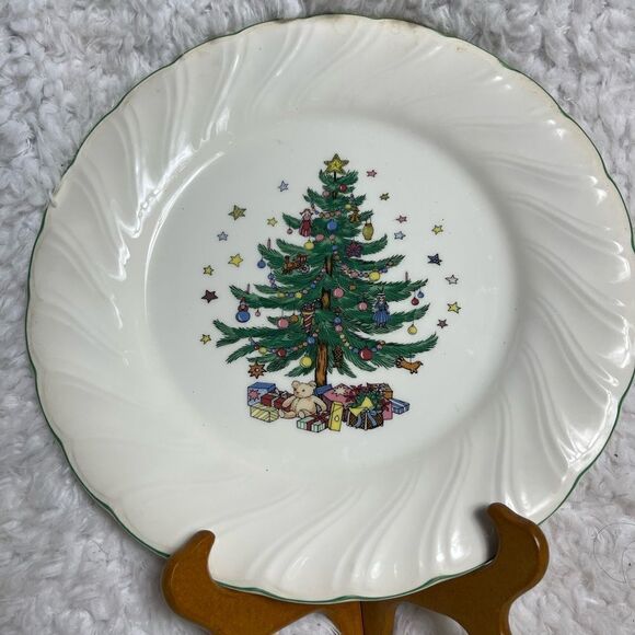 Niko Happy Holidays 1Dinner plate .oven ,microwave and dishwasher safe - Picture 6 of 11